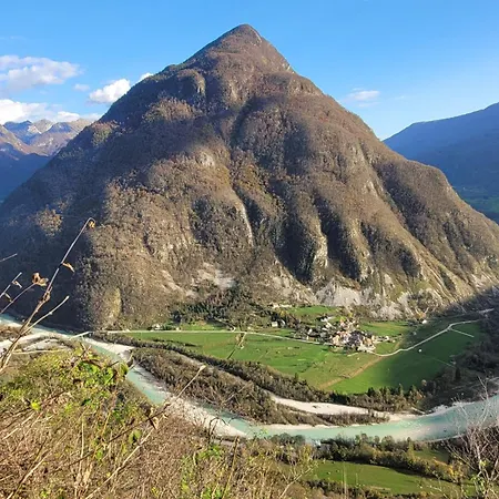 Julian Apartment Zaga